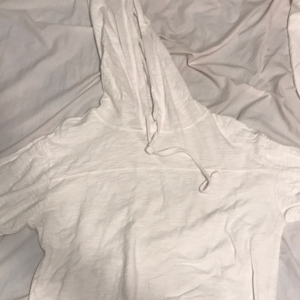 White XS hoodie from pink.